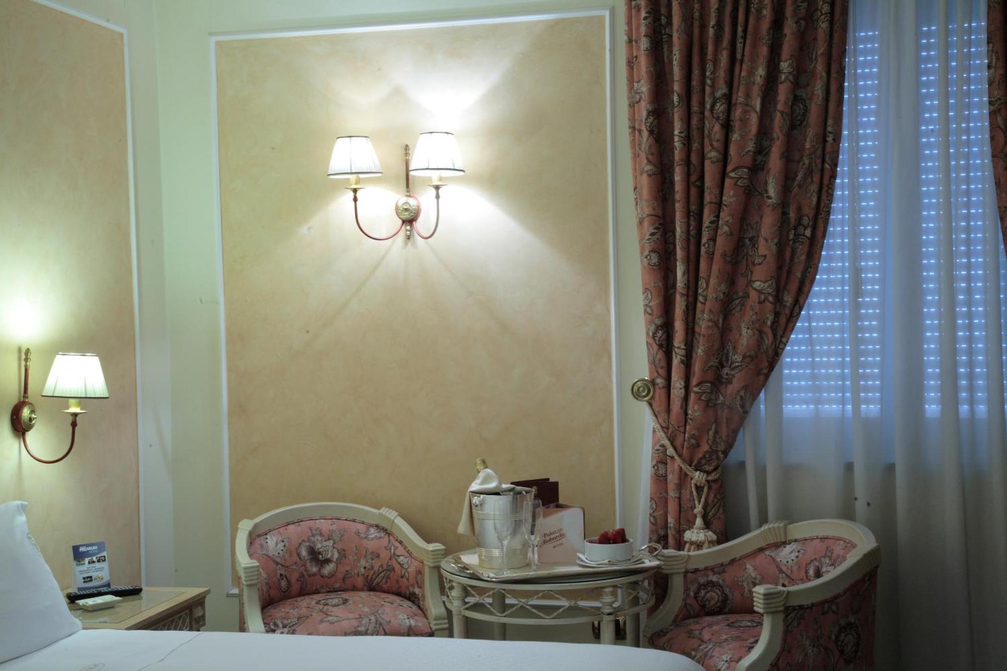 Palazzo Alabardieri Napoli Dış mekan fotoğraf